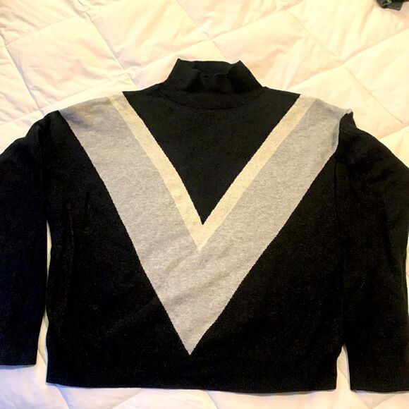 OLD NAVY, mock T neck, cotton blend, medium, near new - Picture 1 of 11